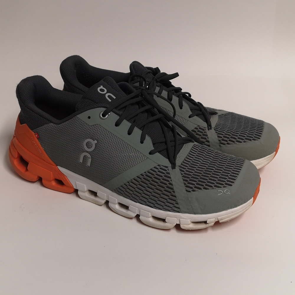 Mens Oncloud Cloud Flyer Running Shoes size 12 gray/orange No Holes